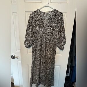 Casual Black and White Women's Dress